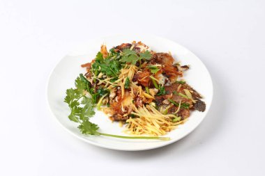 Tay gıda, kızarmış Tilapia balık (ara Pla Nil Pad KHI zencefil