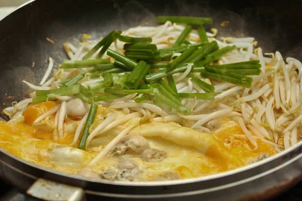 Herb, Hoi Tod Khai Tay Pişirme, istiridye omlet.