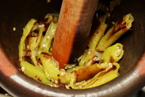Yeşil biber dip olarak Nam Prik Num yemek ev yapımı — Stok fotoğraf