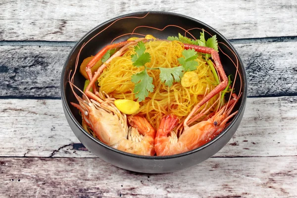 Casseroled prawns shrimps with glass noodles — Stock Photo, Image