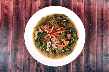 Kızarmış baharatlı Çin sabah zafer kıyılmış domuz eti ve kuru shr ile