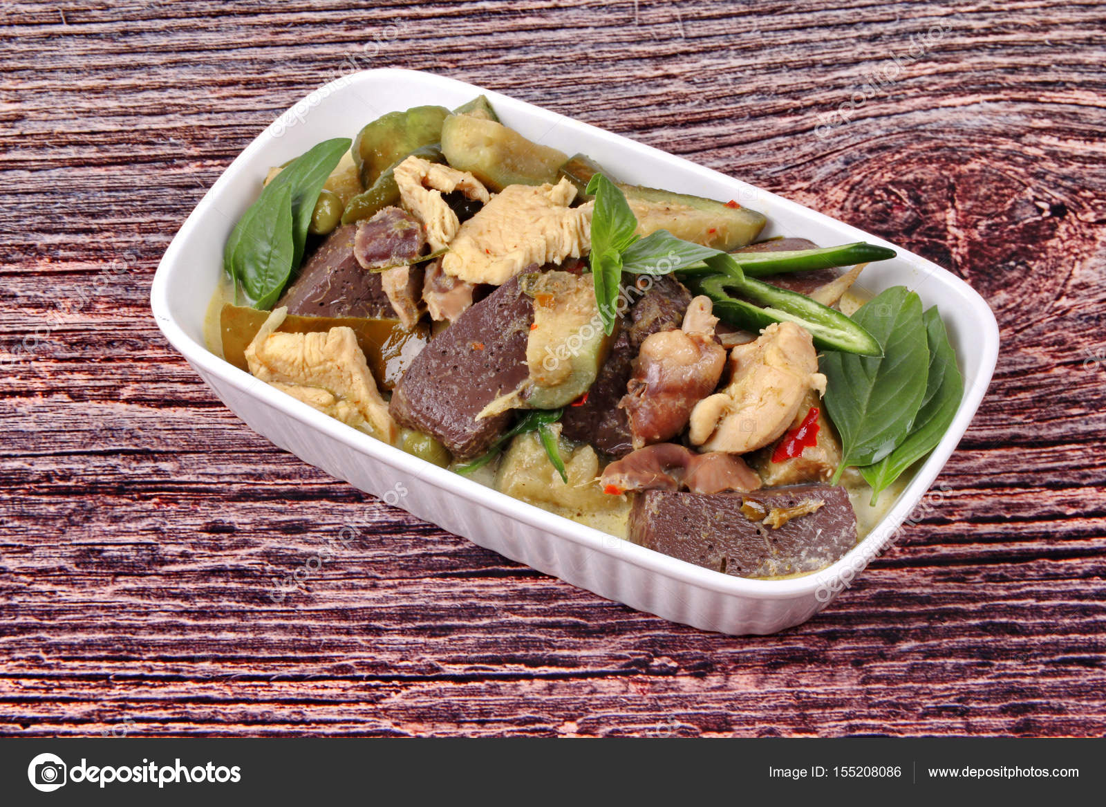 Curry Vert De Poulet Au Lait De Coco Avec Aubergines Longues