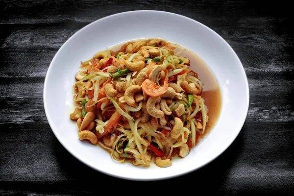 Tayland popüler tarifi, baharatlı ve ekşi karışık sebze salata ile p