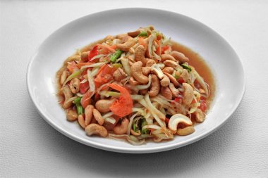 Tayland popüler tarifi, baharatlı ve ekşi karışık sebze salata ile p