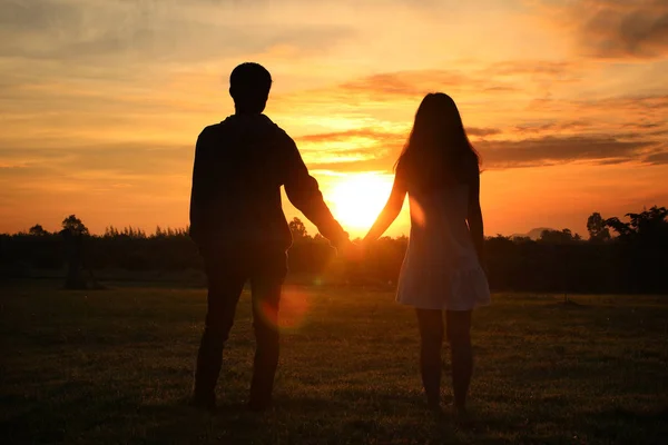 Gölge görüntü çiftlerin sabah hafif zekâ ile elele