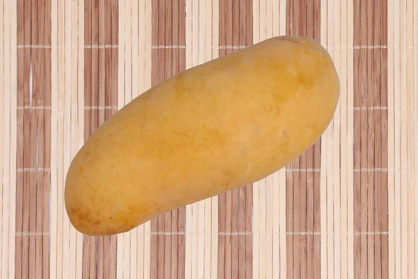 Moget gyllene, Mahachanok Mango på trä — Stockfoto