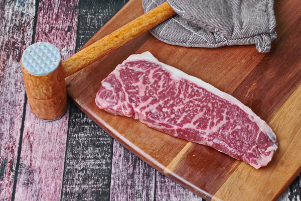 Ready Raw Fresh Steak Wagyu Beef Ms5 Meat Hammer Butcher Φωτογραφία Αρχείου