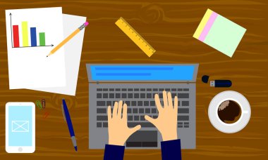 Üstten Görünüm dokulu tablo, dizüstü bilgisayar, smartphone, belgeler, office araçları ve kahve fincanı. Masada çalışma masası Ofis Kırtasiye elemanları ile için. Düz stil