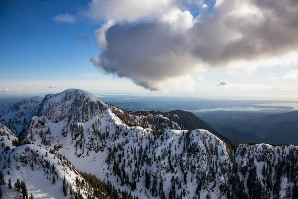 브리티시 컬럼비아 산 — 스톡 사진