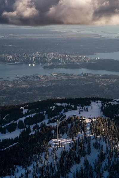 Grouse Mountain y Vancouver City —  Fotos de Stock