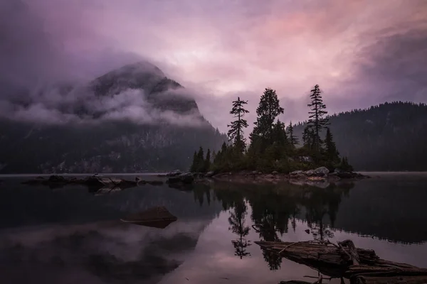 Bella mattina sul lago Widgeon — Foto Stock