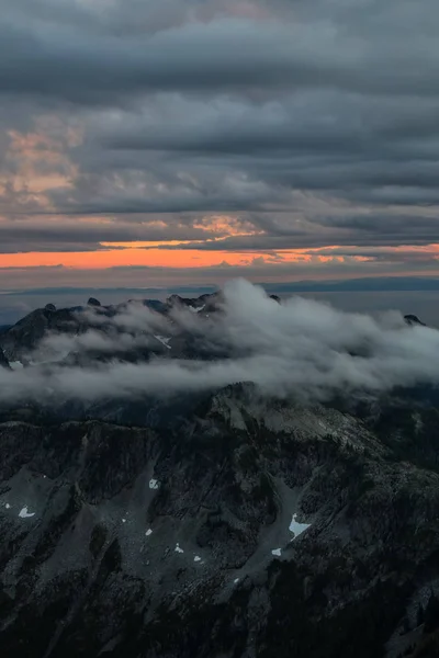 Belles montagnes au nord de Vancouver — Photo