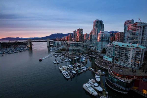 False Creek v centru města Vancouver — Stock fotografie