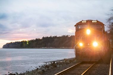 Treni ile şehir sürme 