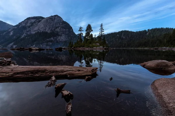 Paesaggio con Widgeon Lake — Foto Stock