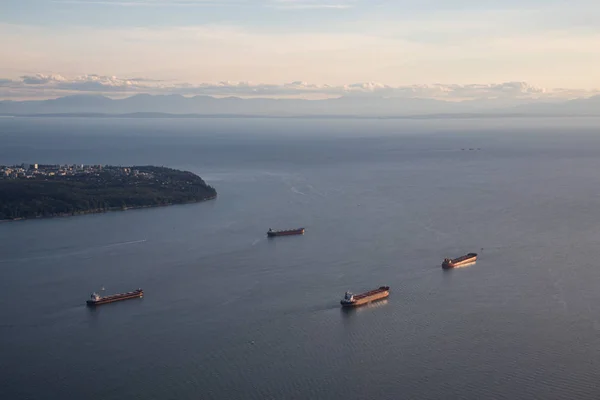 Mooie Natuurlijke Luchtfoto Van Een Schilderachtige Landschap Aan Oceaan Kust — Stockfoto