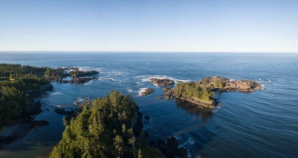 Mooie Natuurlijke Luchtfoto Van Een Schilderachtige Landschap Aan Oceaan Kust — Stockfoto