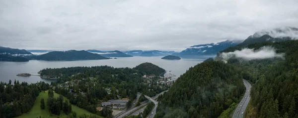 Vista Aérea Horseshoe Bay Com Vista Para Howe Sound Vancouver — Fotografia de Stock