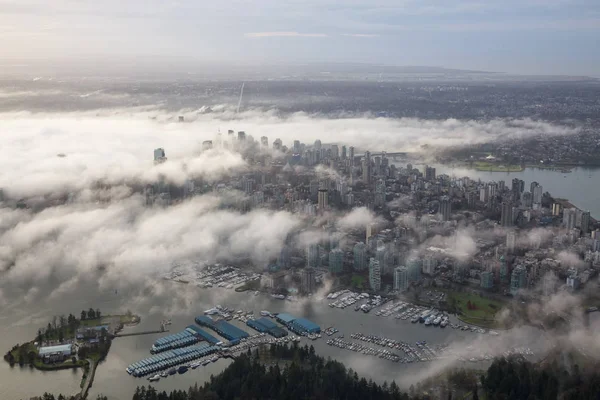 Пташиного Польоту Downtown Ванкувера Британська Колумбія Канада Покриті Хмари Прийнятих — стокове фото
