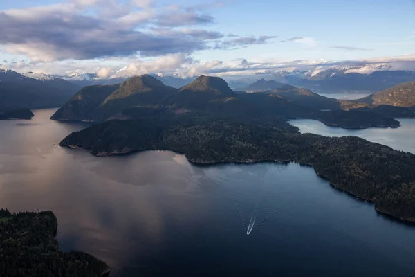 Воздушный Ландшафт Острова Гамбиер Хоу Саунде Северо Западу Ванкувера Британская — стоковое фото