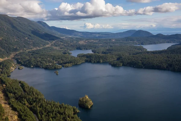 Ruby Lake Sunshine Coast Columbia Británica Canadá Durante Una Noche — Foto de Stock