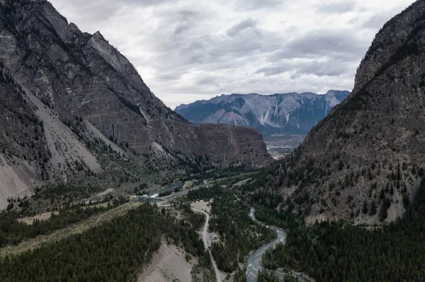 Вид Воздуха Долину Между Горами Перед Лиллуэтом Британская Колумбия Канада — стоковое фото