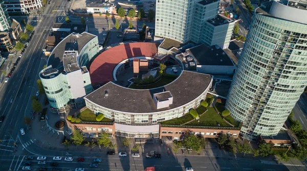 商業ビル バーナビー メトロタウンより大きいバンクーバー カナダのショッピング モールの空撮 — ストック写真