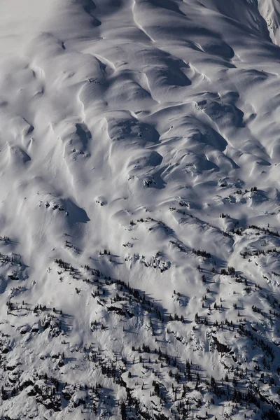 Montanhas nevadas paisagem — Fotografia de Stock