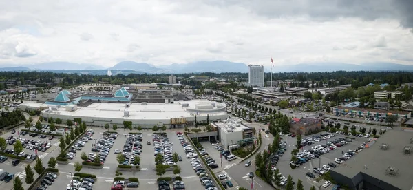 サリーより大きいバンクーバー ブリティッシュ コロンビア州 カナダ 2017 空中パノラマ ビューのギルフォード ショッピング モール — ストック写真