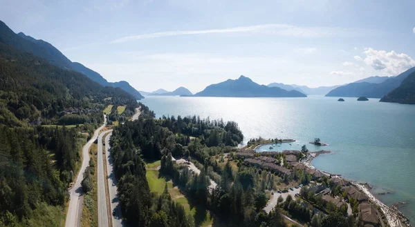 Vista Aérea Hermoso Paisaje Howe Sound Tomado Norte Vancouver Columbia — Foto de Stock
