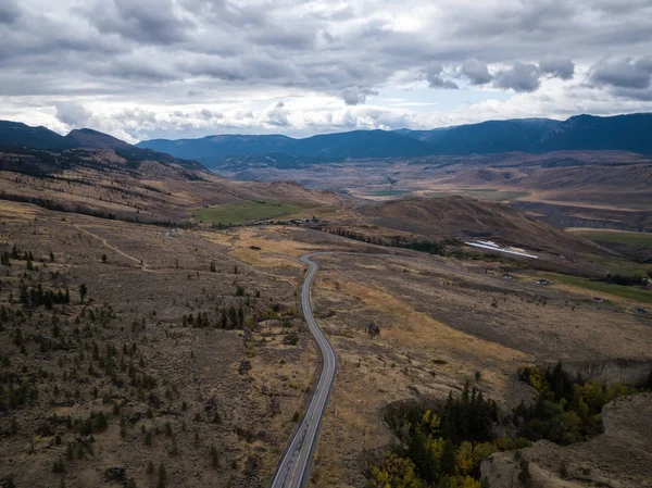 Vista aérea da estrada do drone — Fotografia de Stock
