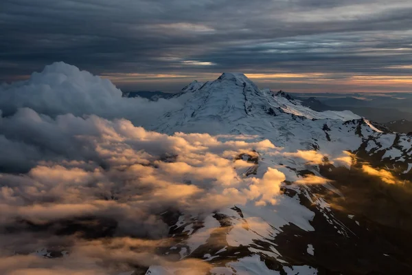 Paesaggio aereo drammatico — Foto Stock