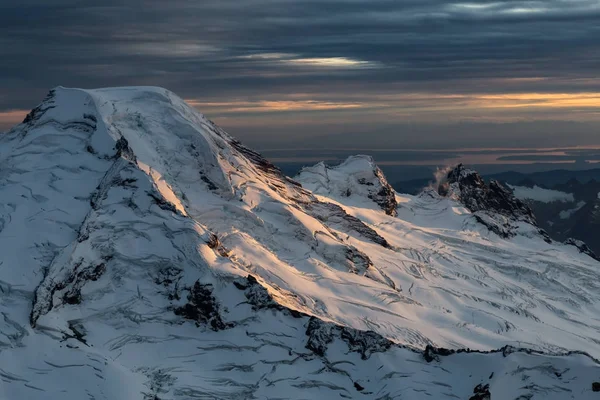 Dramatische luchtfoto landschap — Stockfoto