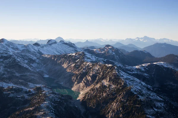 Paisagem de montanha aérea — Fotografia de Stock