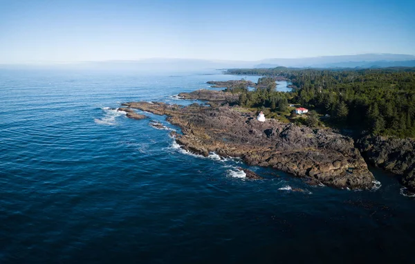 Paisagem cênica na costa do oceano — Fotografia de Stock