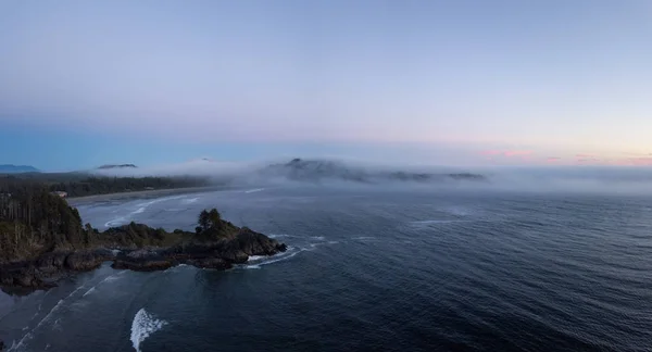 Paisagem cênica na costa do oceano — Fotografia de Stock