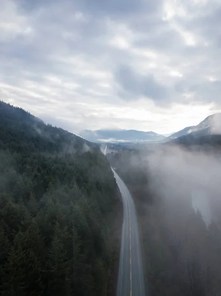 Vista aérea do drone da estrada — Fotografia de Stock