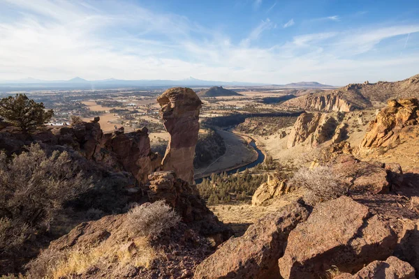 Mooie Amerikaanse Landschap Tijdens Een Levendige Winterdag Genomen Smith Rock — Stockfoto