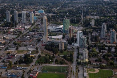 Surrey Central'da büyük Vancouver, British Columbia, Kanada, havadan görünümü.