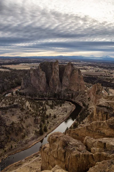 Pemandangan Yang Mencolok Dari Lokasi Yang Terkenal Smith Rock Selama — Stok Foto