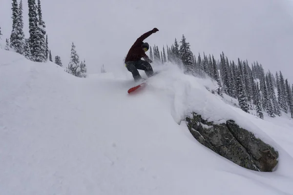 Male Snowboarder Riding White Powder Snow Extreme Terrain Taken Whitewater — Stock Photo, Image