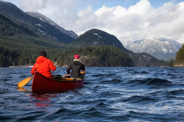 Couple Friends Wooden Canoe Paddling Inlet Surrounded Canadian Mountains Taken — Stock Photo, Image