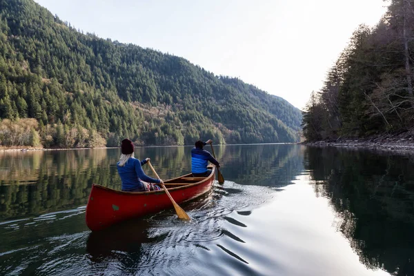 Couple Friends Canoeing Wooden Canoe Sunny Day Taken Harrison River — Stock Photo, Image