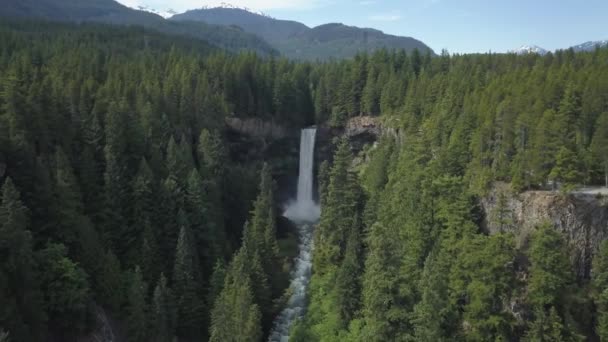 Güzel Vadi Parlak Güneşli Bir Günde Sırasında Brandywine Falls Whistler — Stok video