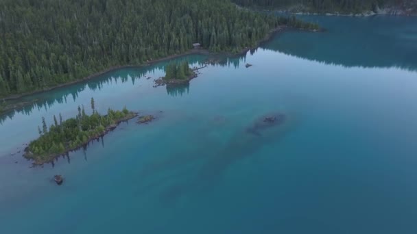 Hava Doğa Manzaralı Renkli Buzul Gölü Güzel Kayalık Adaların Garibaldi — Stok video