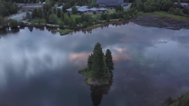 Drona Lotu Ptaka Piękny Kanadyjski Krajobraz Podczas Żywy Kolorowy Zachód — Wideo stockowe