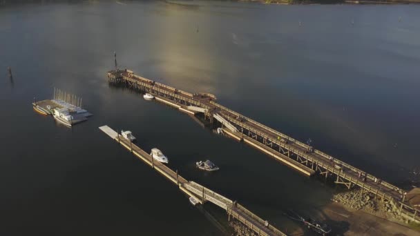 Vista Aérea Del Muelle Madera Para Área Lanzamiento Del Barco — Vídeo de stock