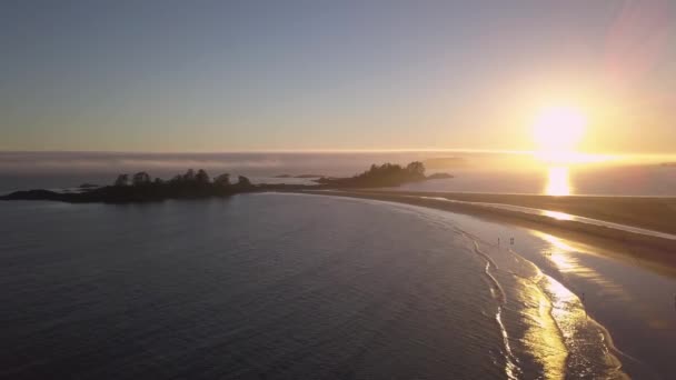 Pasifik Okyanusu Güzel Kıyısında Yaz Gün Doğumu Sırasında Hava Görünümünü — Stok video