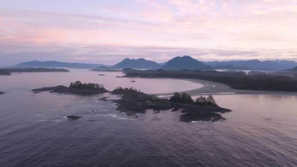 Вид Воздуха Красивый Природный Ландшафт Залива Хау Окруженный Горами Время — стоковое видео