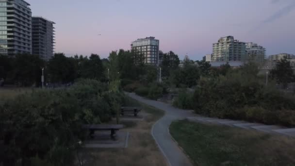 Flygfoto Bostäder Och Kommersiella Byggnader Förortsområde Tagit Surrey Större Vancouver — Stockvideo